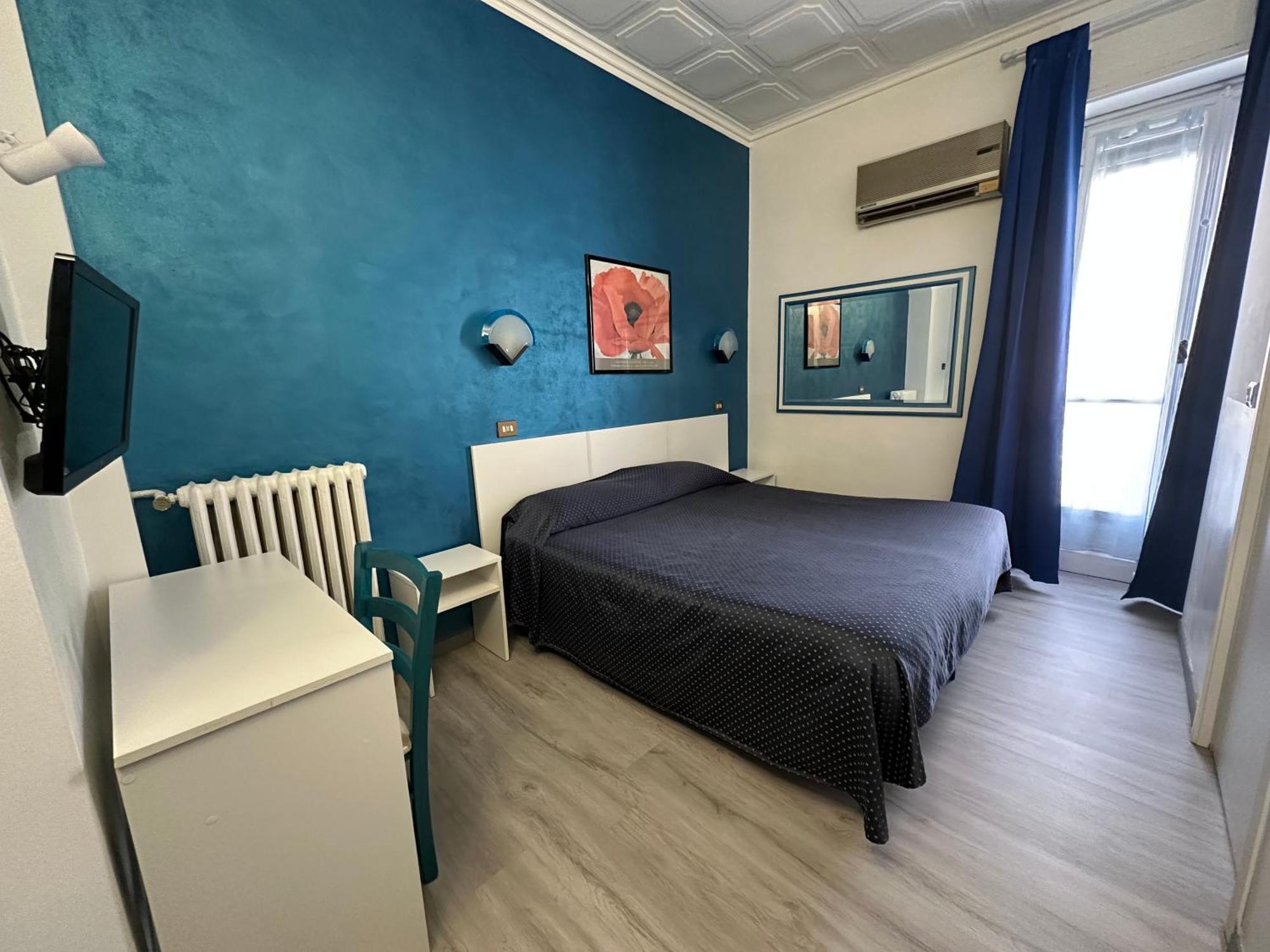 טורינו Hotel Rey מראה חיצוני תמונה