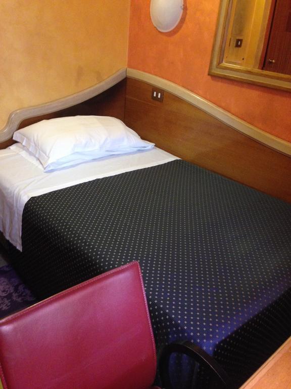 טורינו Hotel Rey חדר תמונה